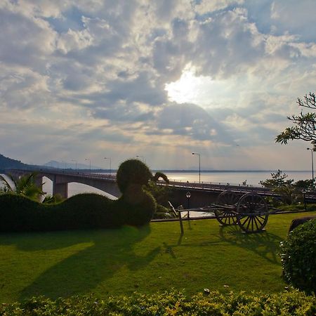 Champasak Grand Hotel Pakse Exterior photo